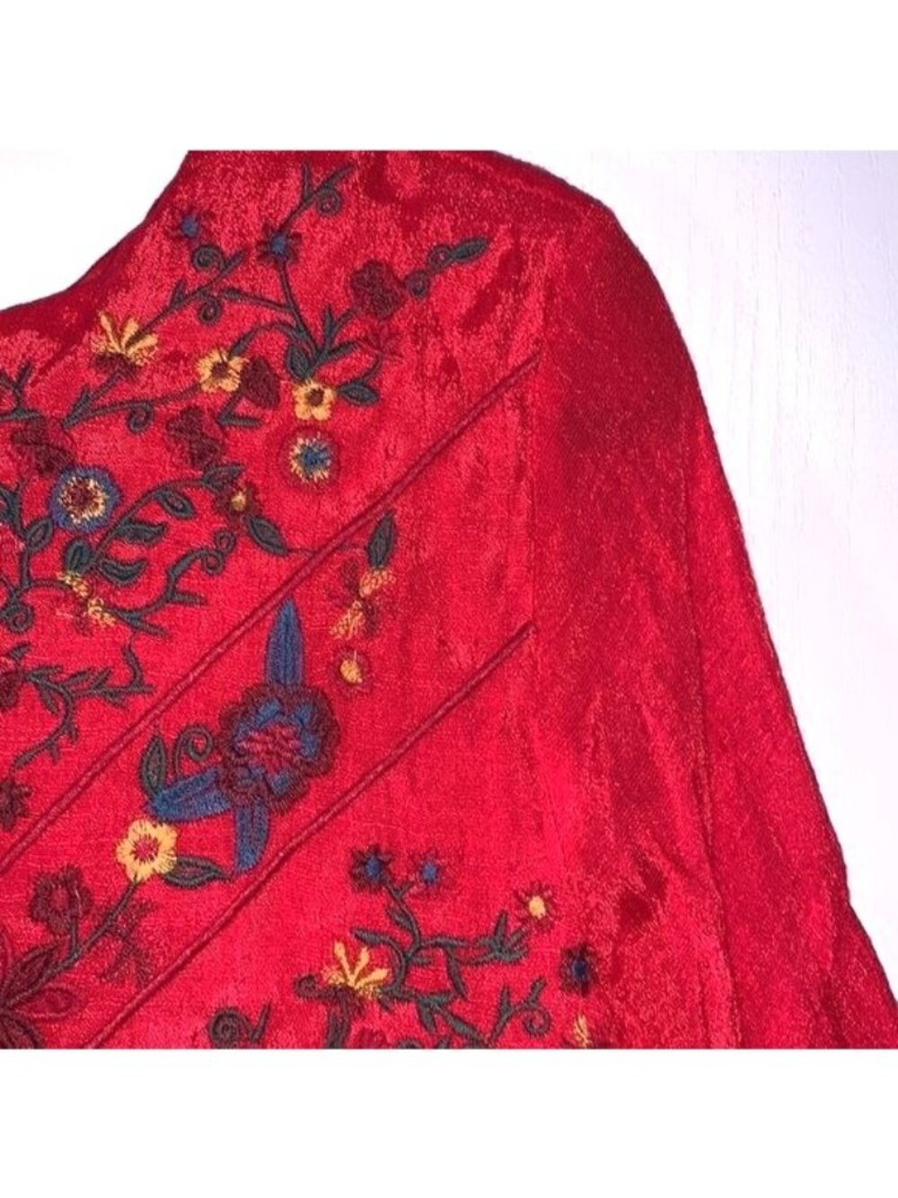 Umgee USA Womens Red Embroidered Bell Sleeve Boho Dress M Rayon Flowy Fit - Picture 7 of 16